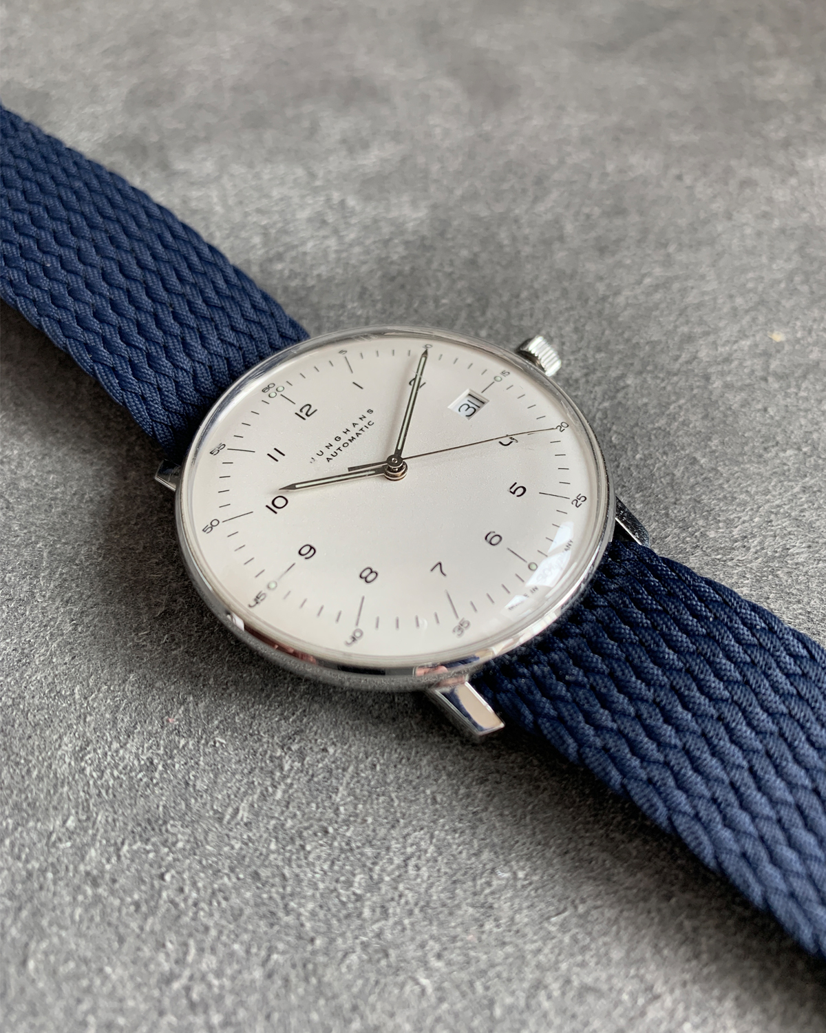 40-302_Detail_Junghans
